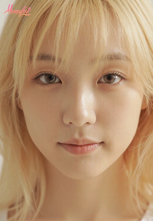 Asian Blonde AI Girlfriend