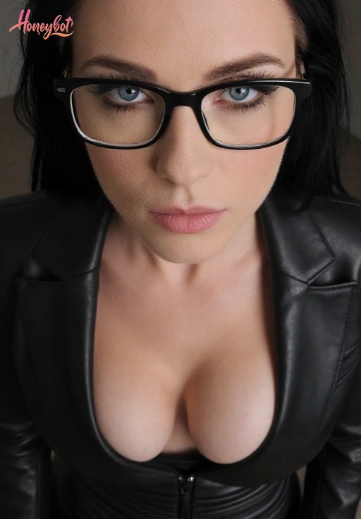 Glasses AI Girlfriend